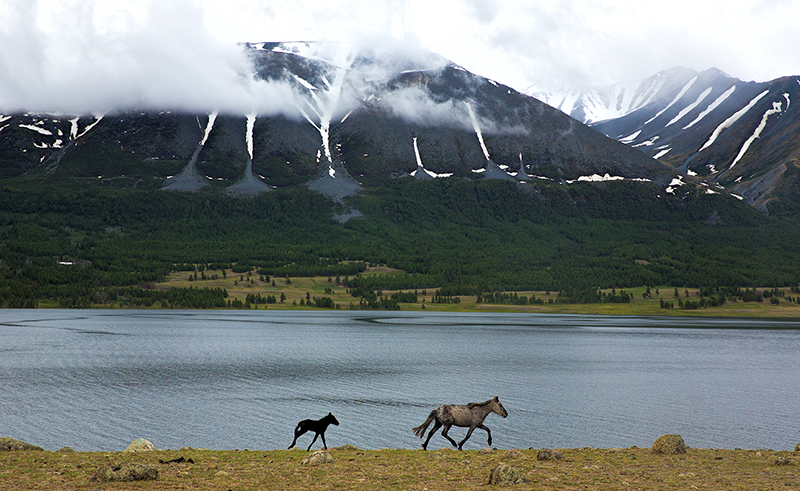 visit Mongolia Altai tavan bogd Mountains Khoton_khurgan lakes